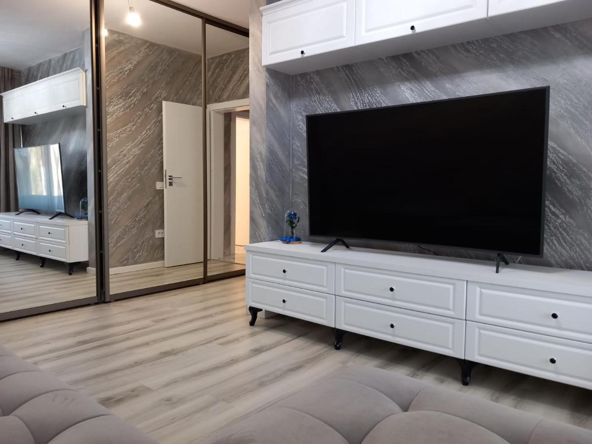 North Pipera Apartment W Parking & Self Check In Voluntari Ngoại thất bức ảnh